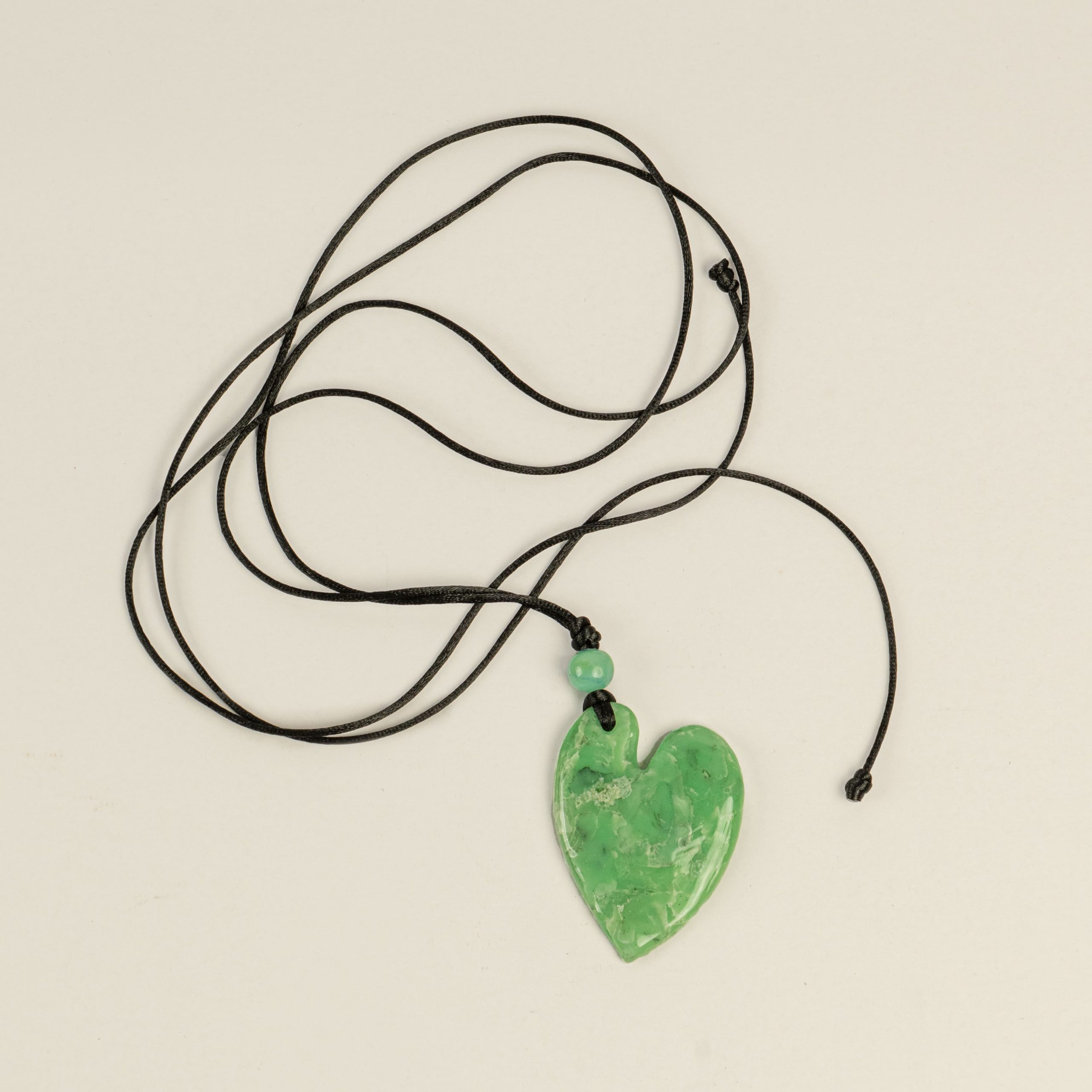 Collar Hilo Multiusos Dije Maxi Hoja Verde Menta - ARLE ALTA BISUTERÍA.